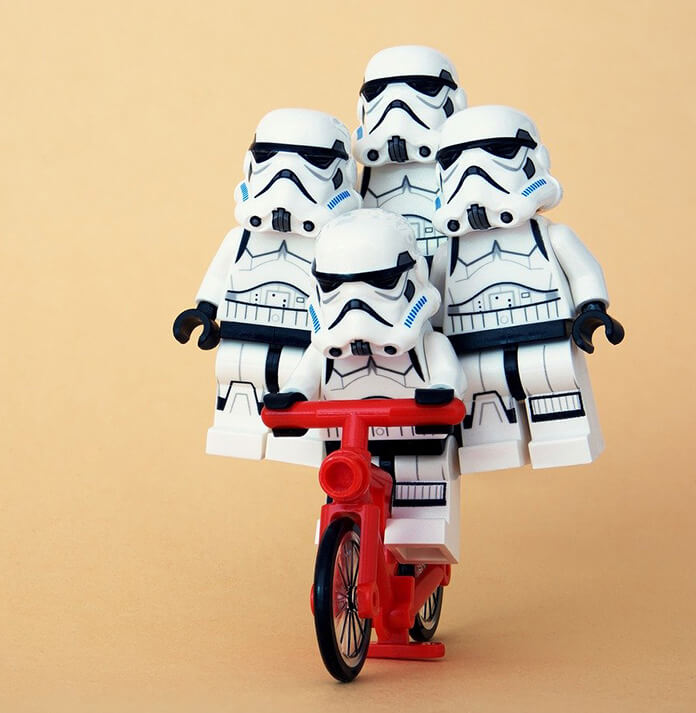 Weltraum.de Lego Stormtrooper auf Fahrrad
